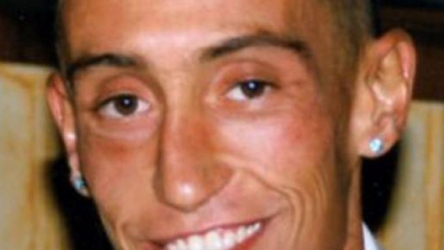 Stefano Cucchi, torturato e ucciso dalla polizia