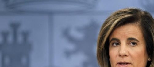 La ministra espa&ntilde;ola F&aacute;tima Bla&ntilde;ez