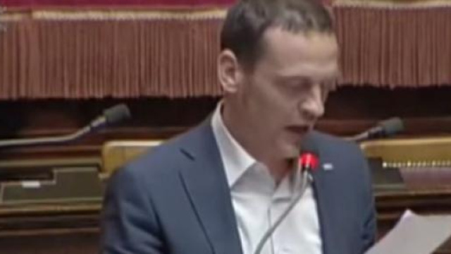Riforma scuola, M5S contro ricatto Renzi-Giannini