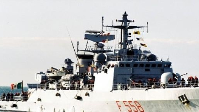 Una nave della marina italiana
