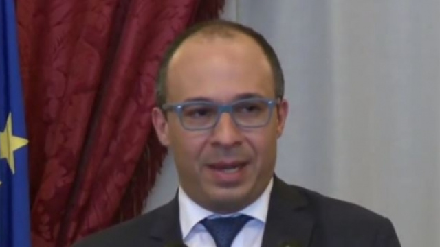Assunzioni scuola, Davide Faraone del Miur