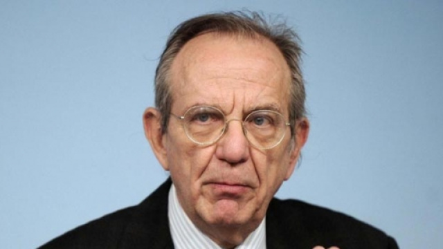 Il ministro dell'Economia, Padoan