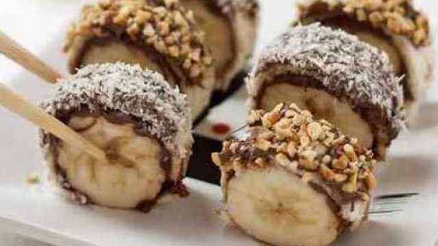 Dolce sushi con banana e Nutella