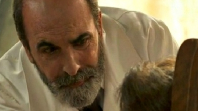 Il Segreto, Fulgencio maltratta Francisca