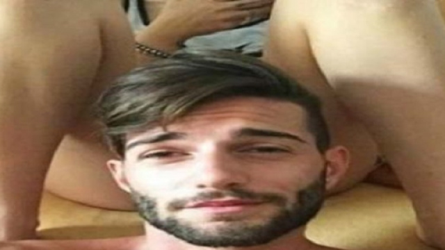 Foto scandalosa tra Valentina e Andrea.