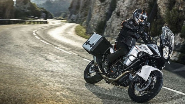 KTM 1290 Super Adventure. La Maxienduro.