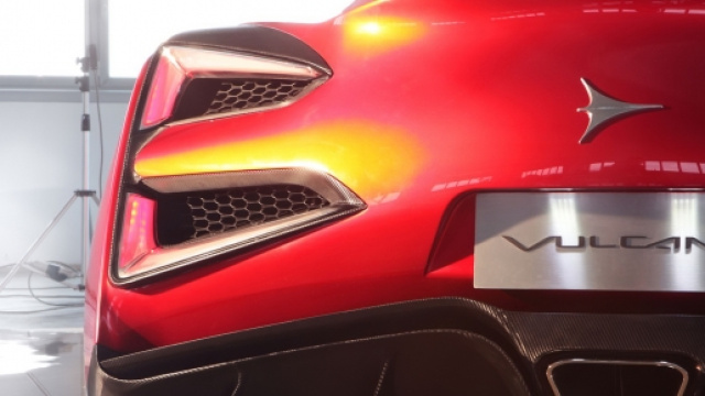 Icona Vulcano Titanium - prima auto mondo titanio