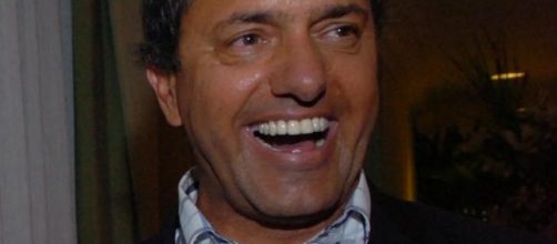 Scioli justific&oacute; su viaje a Roma