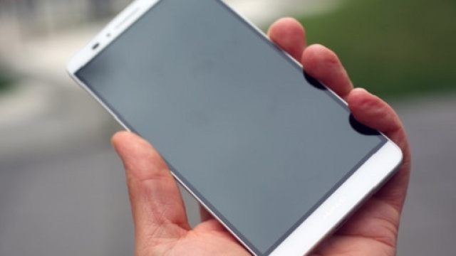 Nuovo Smartphone Huawei Ascend Mate 7s