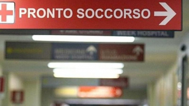 bambino precipita dal balcone a salerno