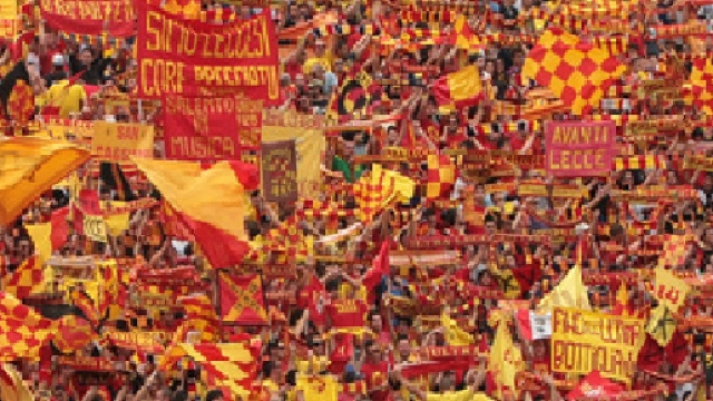 La societ&agrave; prova a riempire il "Via del Mare"