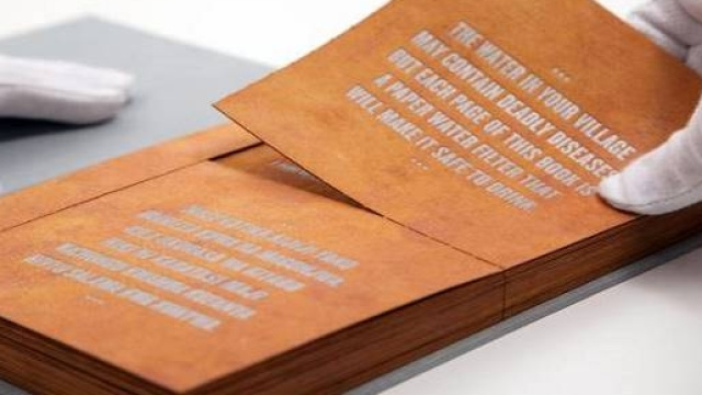 il libro potabile e purifica dai batteri