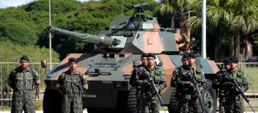 Ex&eacute;rcito: vagas para profissionais e estagi&aacute;rios