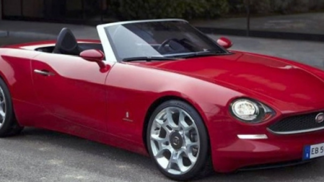 Fiat 124 Spider: entro fine anno la presentazione
