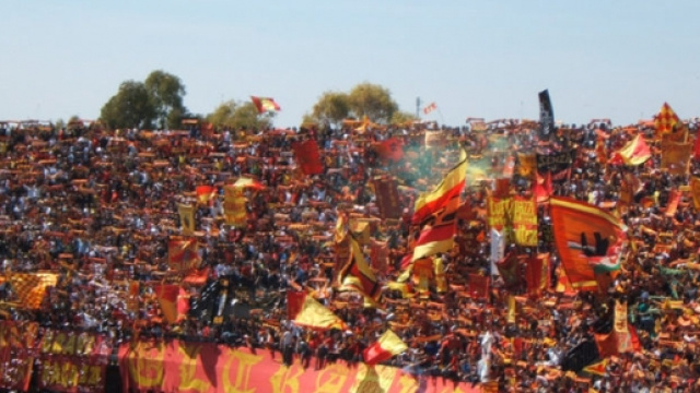 I tifosi del Lecce sono vicini alla squadra.