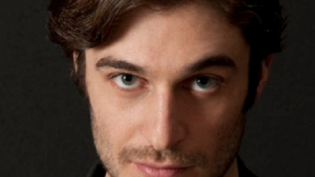 Lino Guanciale &egrave; Claudio nella fiction L'allieva