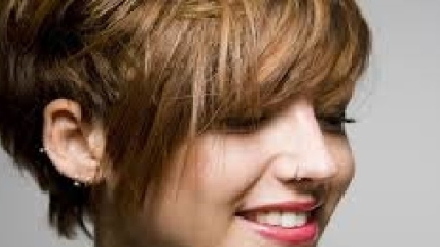 Nuovi tagli di capelli: tagli corti e viso