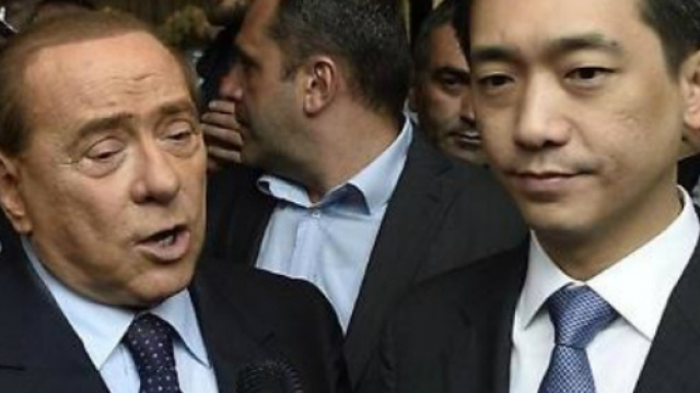 Berlusconi e Mr Bee nel primo incontro
