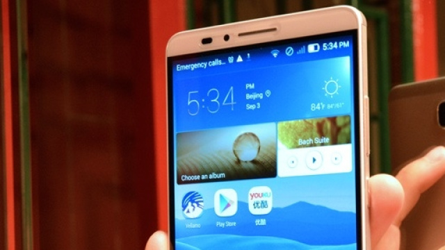 Huawei Mate S contro Asus Zenfone 2 Deluxe