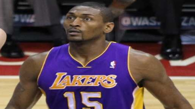 Metta World Peace con la maglia dei Lakers