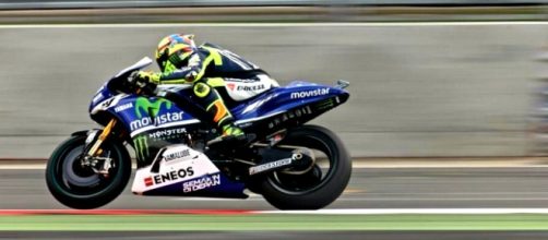 Valentino Rossi no est&aacute; bien en Inglaterra