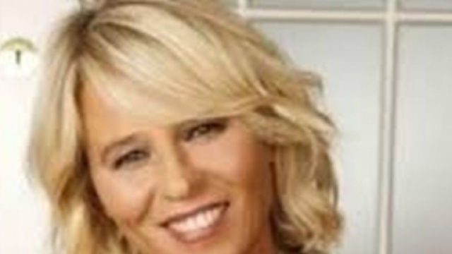 Maria De Filippi porta Natalia Titova ad Amici
