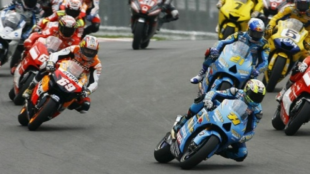 Orari con calendario tv Moto Gp Silverstone 2015.