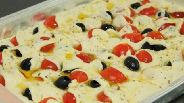 La tipica focaccia della Puglia.