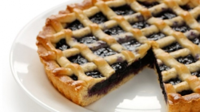 La crostata di prugne e farina integrale