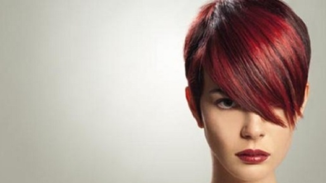 Moda capelli estate 2015: la riga di lato