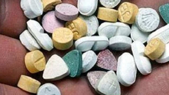 Ecstasy:colorata appare innoqua,ma non lo &egrave;.