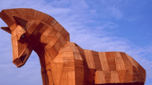 Il classico Cavallo di Troia dei tempi antichi