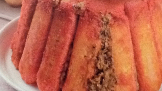 La cassatella fatta con savoiradi e cioccolato