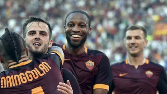 Roma a +4, Juve gi&agrave; a rincorrere.