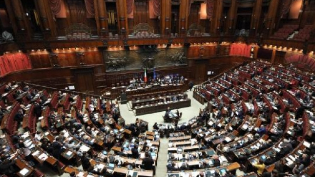 La Camera approva tagli alla sanit&agrave;