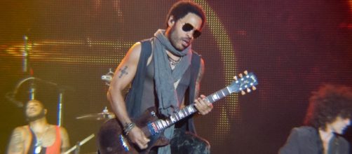 Lenny Kravitz durante una actuaci&oacute;n