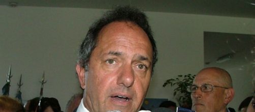 Scioli a favor de la educaci&oacute;n y el trabajo