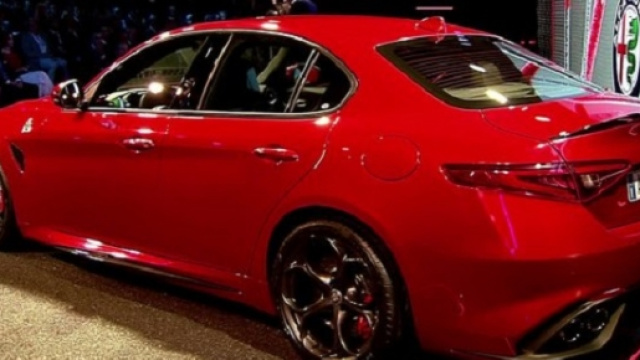 Alfa Romeo Giulia la versione 2.9 avr&agrave; 490 cavalli