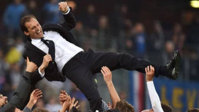 La Juve festeggia la Supercoppa Italiana