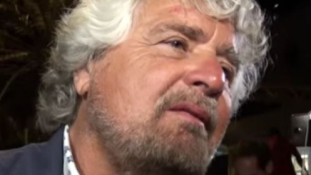 Grillo contro Renzi e il PD: 'Elezioni subito'