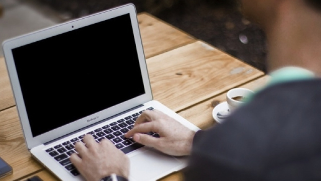 Attenzione alle truffe tramite email