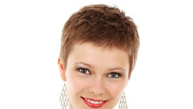 Capelli corti e lisci autunno 2015