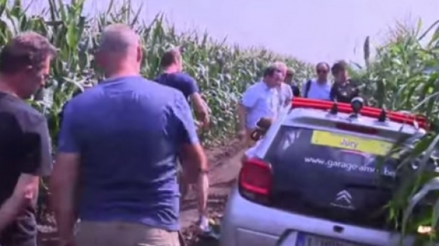 La macchina della giuria impantanata