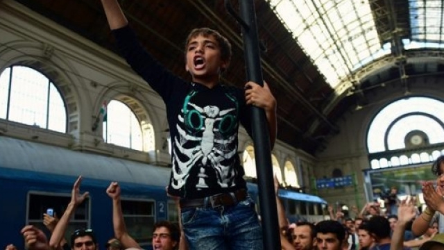Stazione di Budapest bloccata causa migranti.