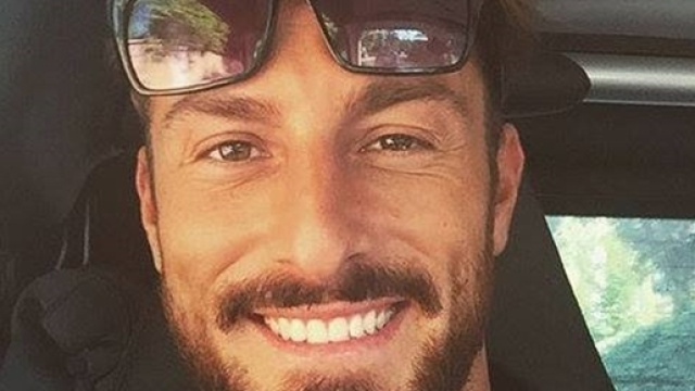 Amedeo sbaglia con una sua admin