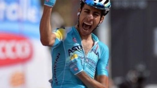 Fabio Aru vince una tappa al Giro d'Italia