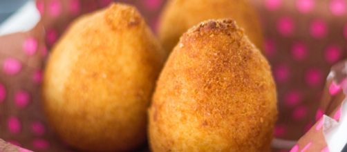 Massa da coxinha &eacute; feita com batata doce