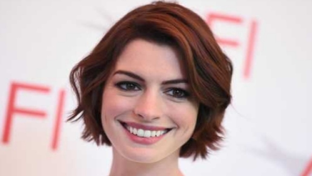 Anne Hathaway sarebbe troppo vecchia per Hollywood