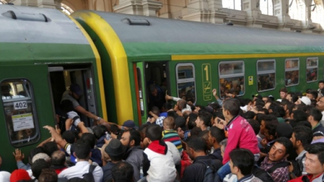 Invasione di immigrati in europa
