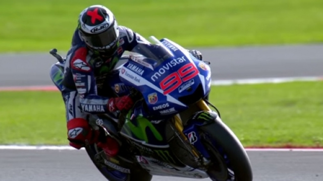 Lorenzo in sella alla sua Yamaha